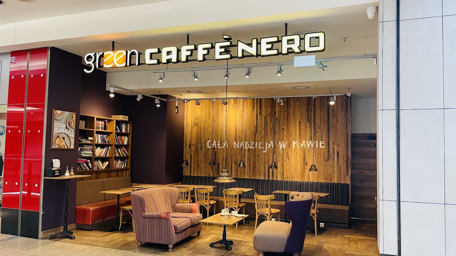 Green Caffe Nero: the place