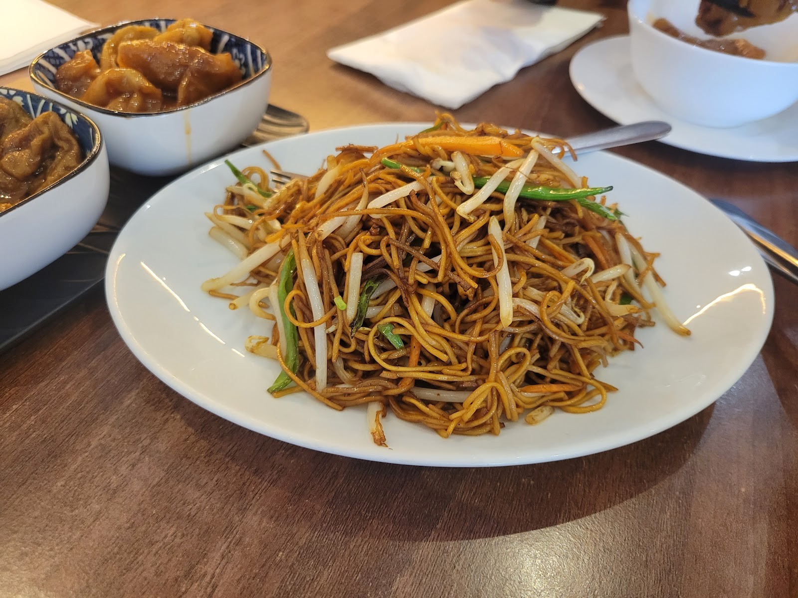 Lotus Plant Based Kitchen: food & drinks