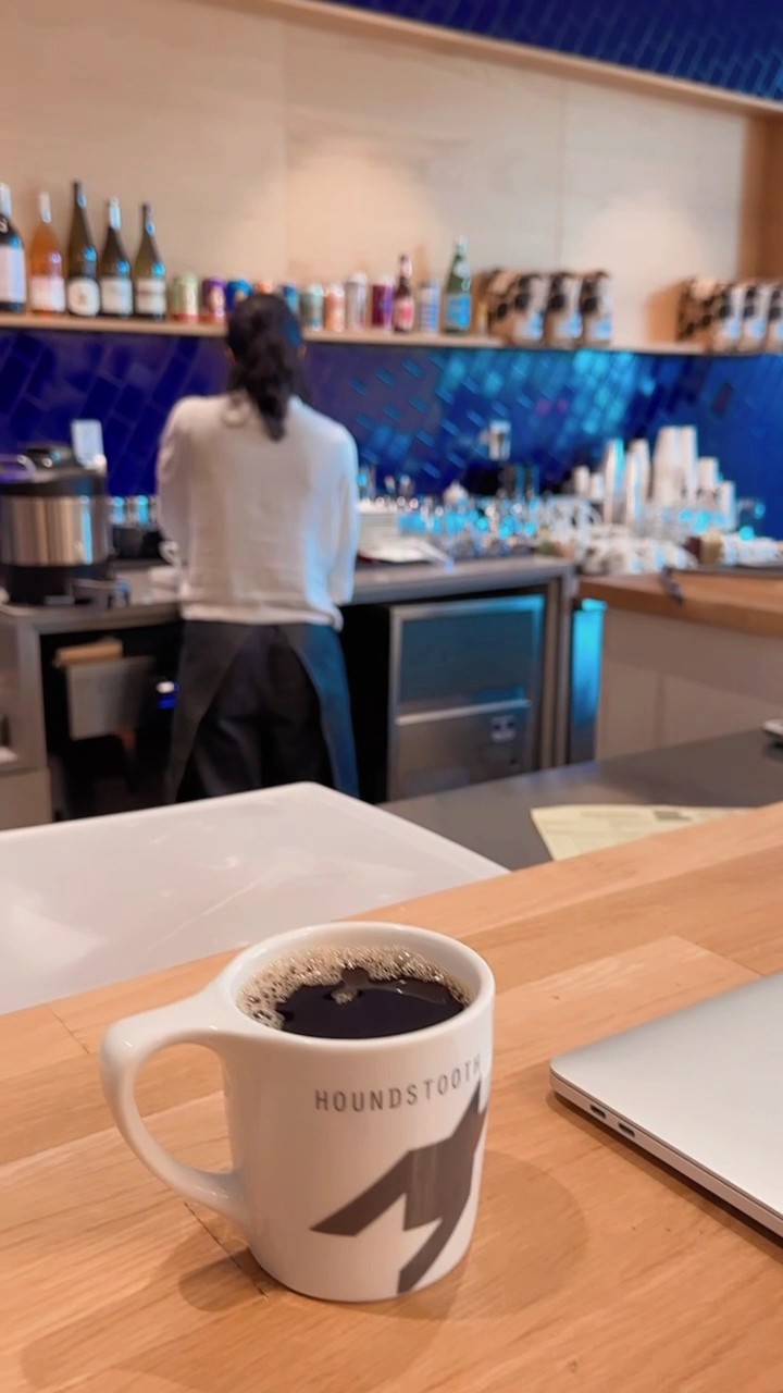Houndstooth Coffee: the place