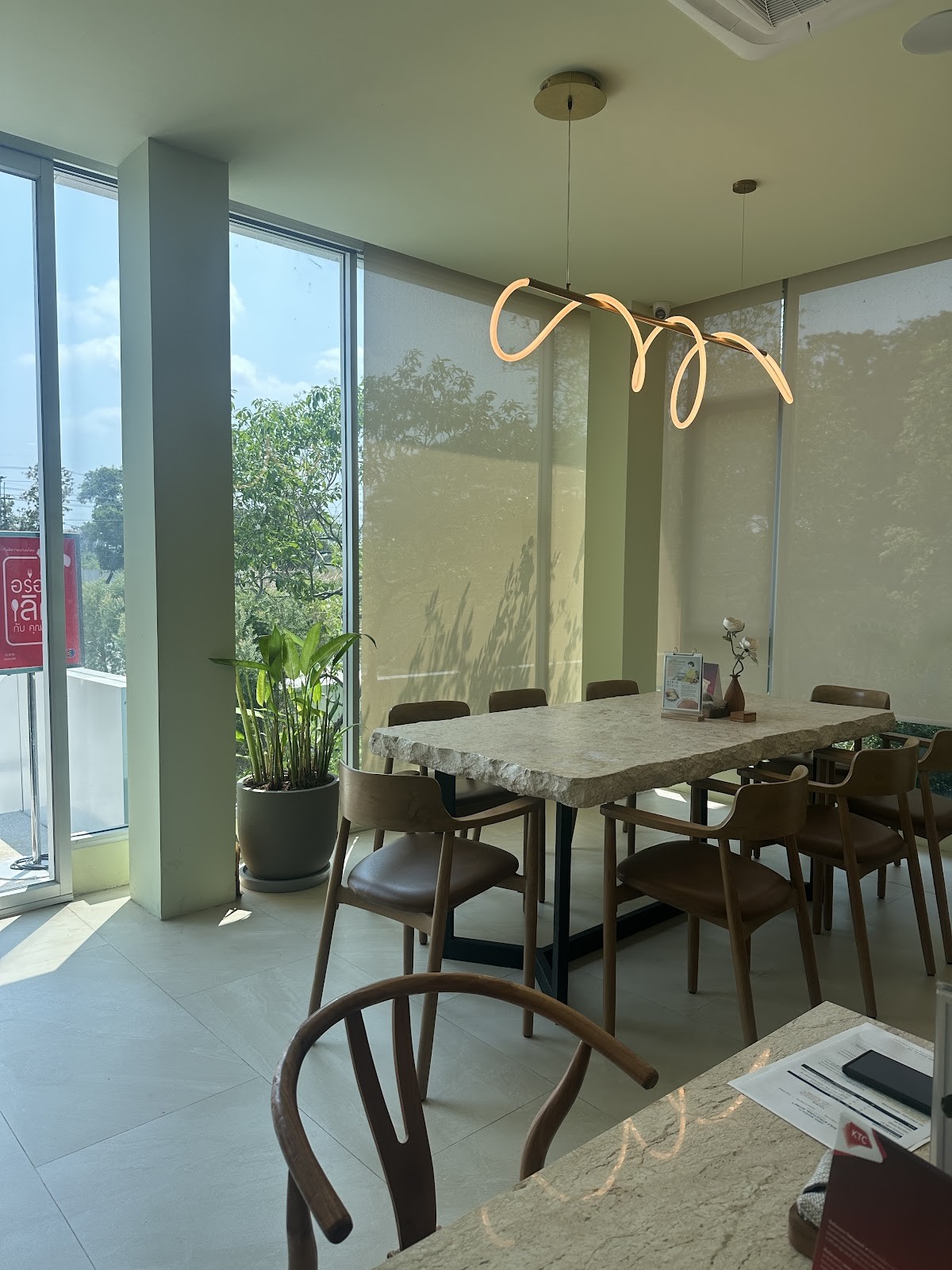 Living Table Bangkok: the place