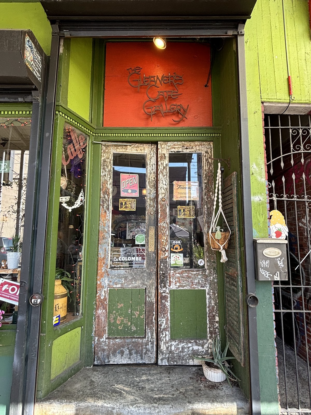 Gleaner's Cafe: the place