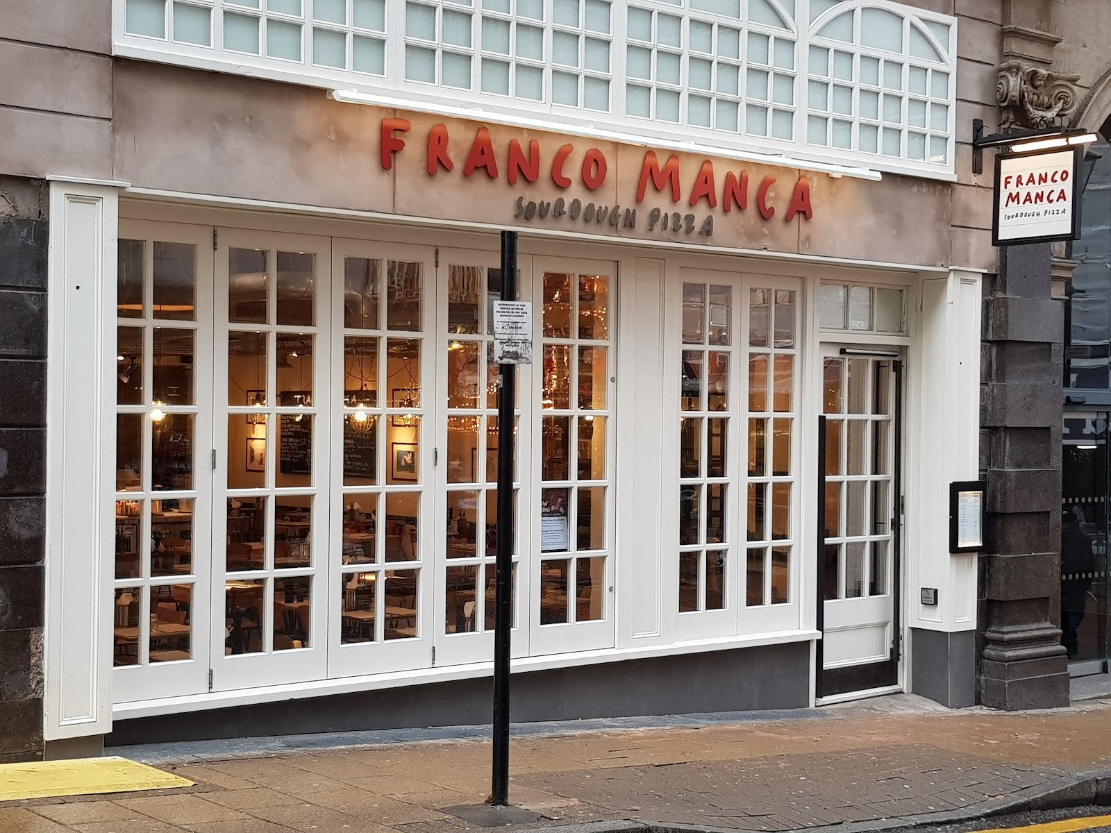 Franco Manca Birmingham: the place