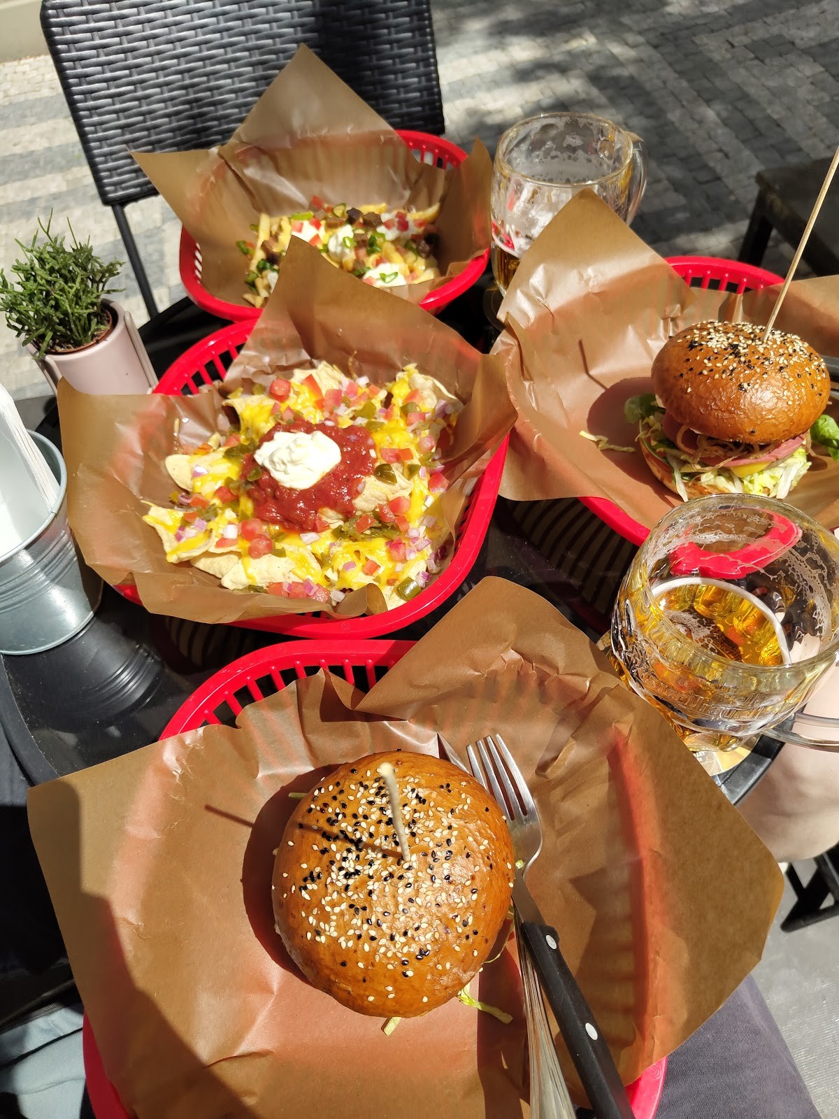 Belzepub: food & drinks