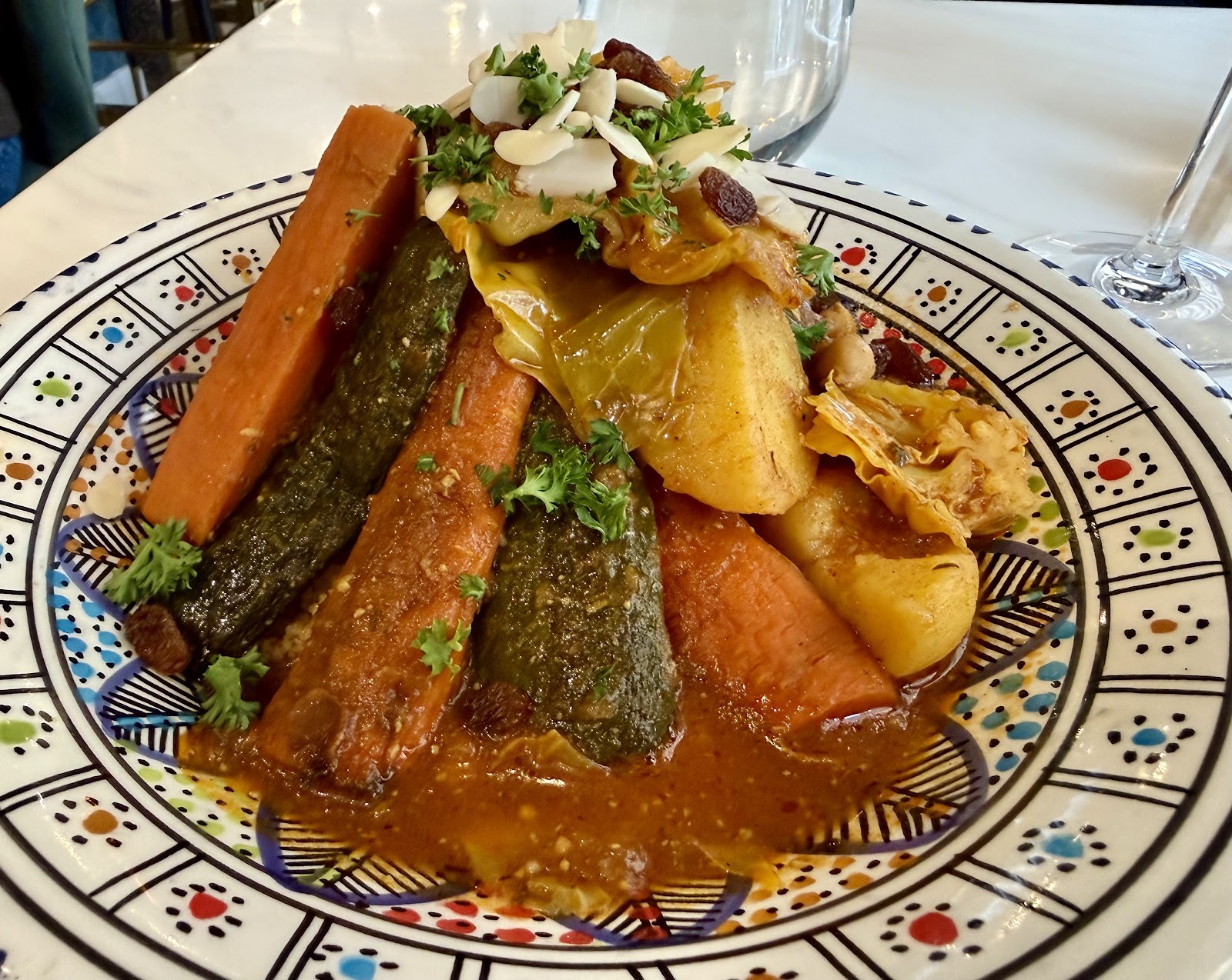 Eli’s Restaurant: food & drinks