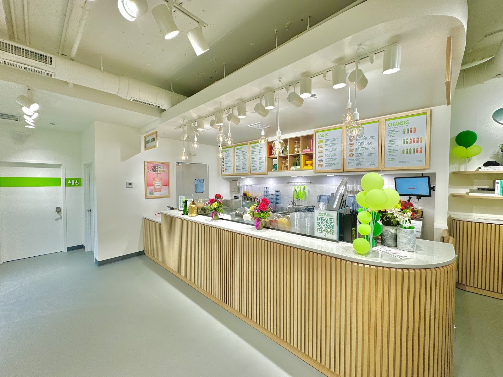 Pure Green - Juice Bar Dupont Circle: the place
