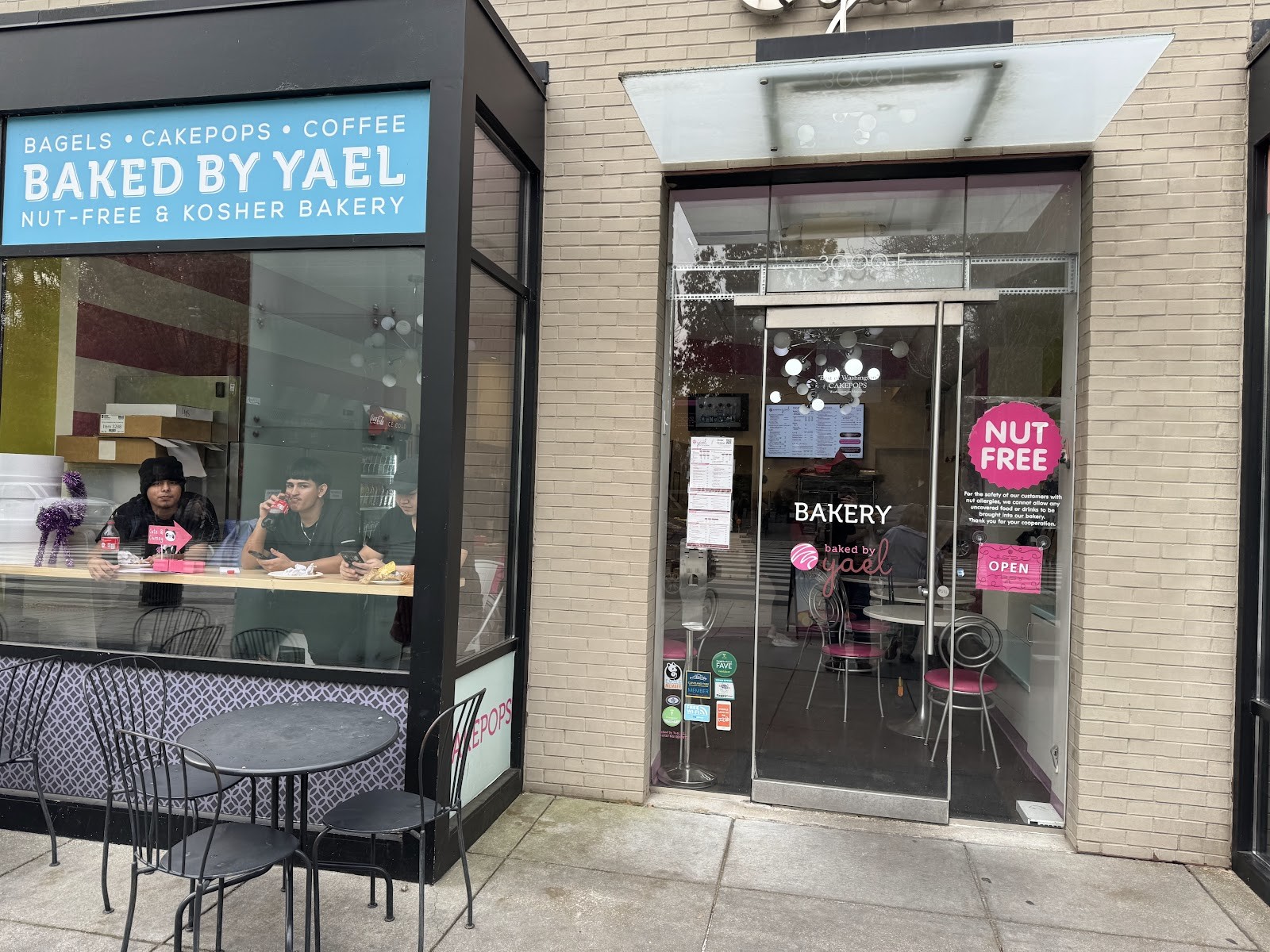 Baked by Yael: the place