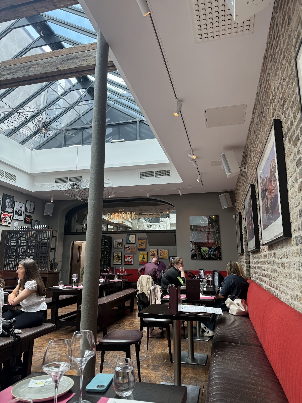 Saba Restaurant: the place