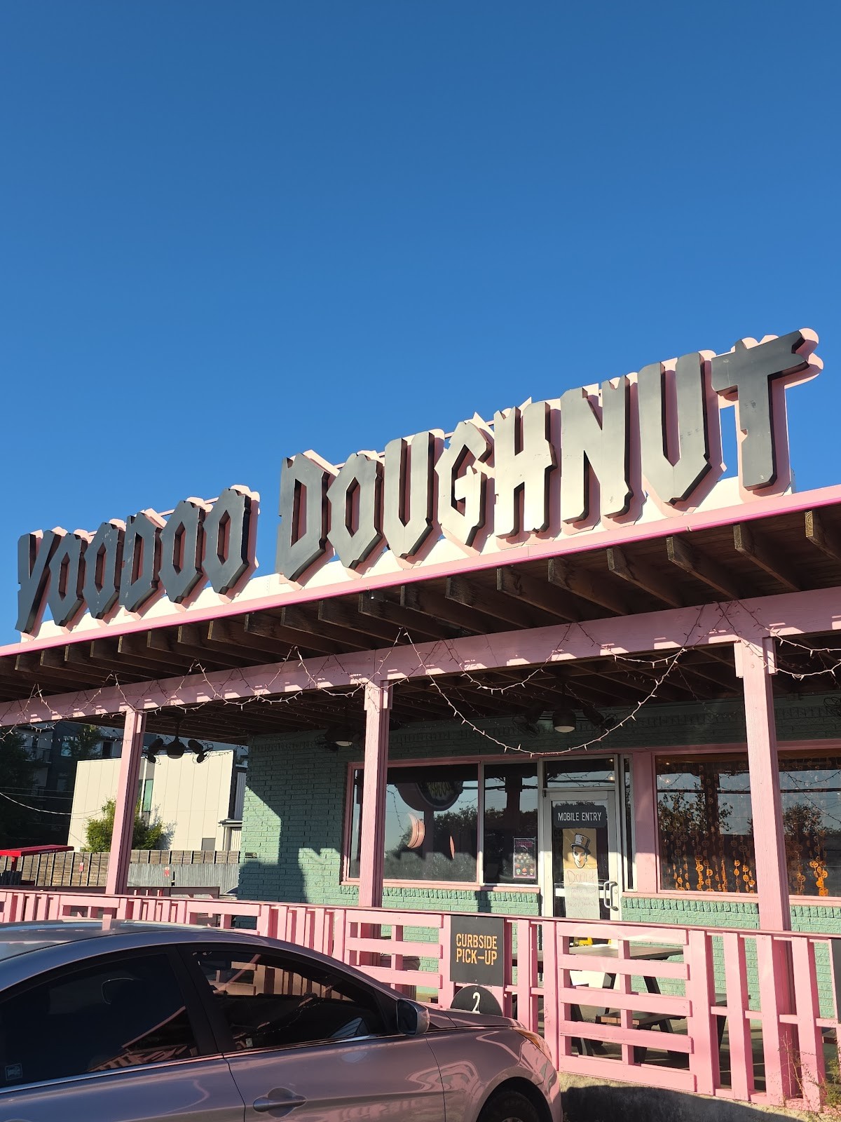 Voodoo Doughnut: the place