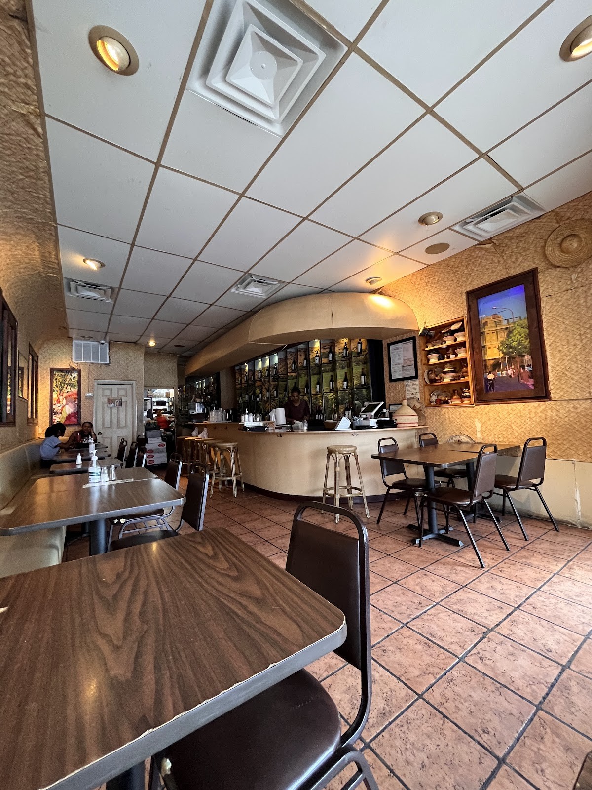 Keren Cafe & Restaurant: the place