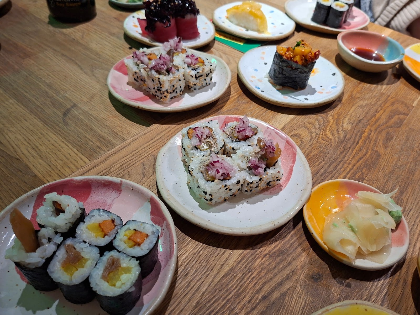 Youmiko Vegan Sushi: food & drinks