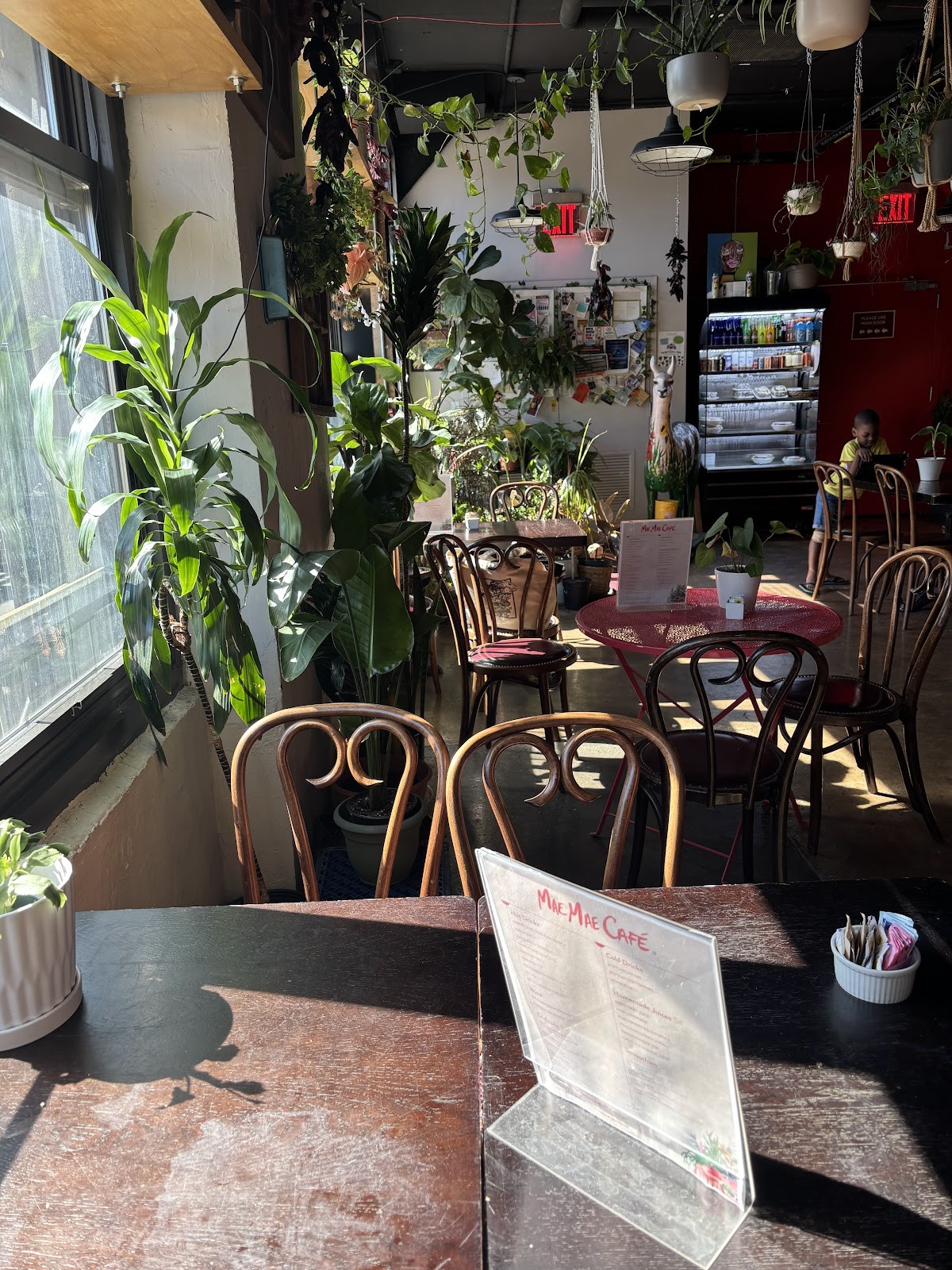 Mae Mae Café & Plant Shop: the place