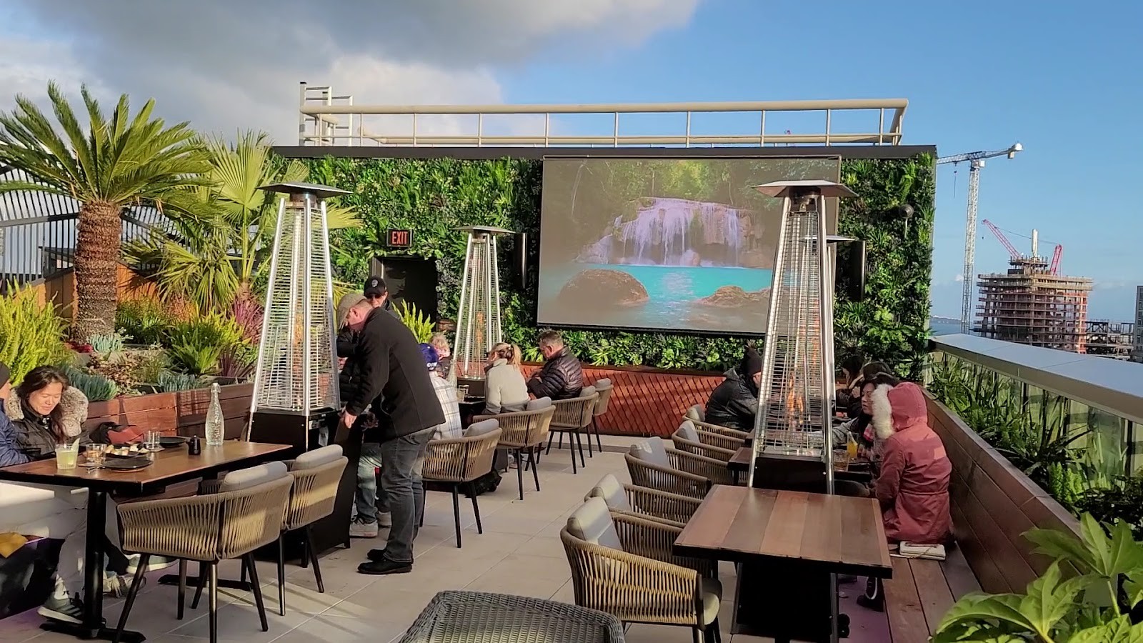 KAIYŌ Rooftop: the place