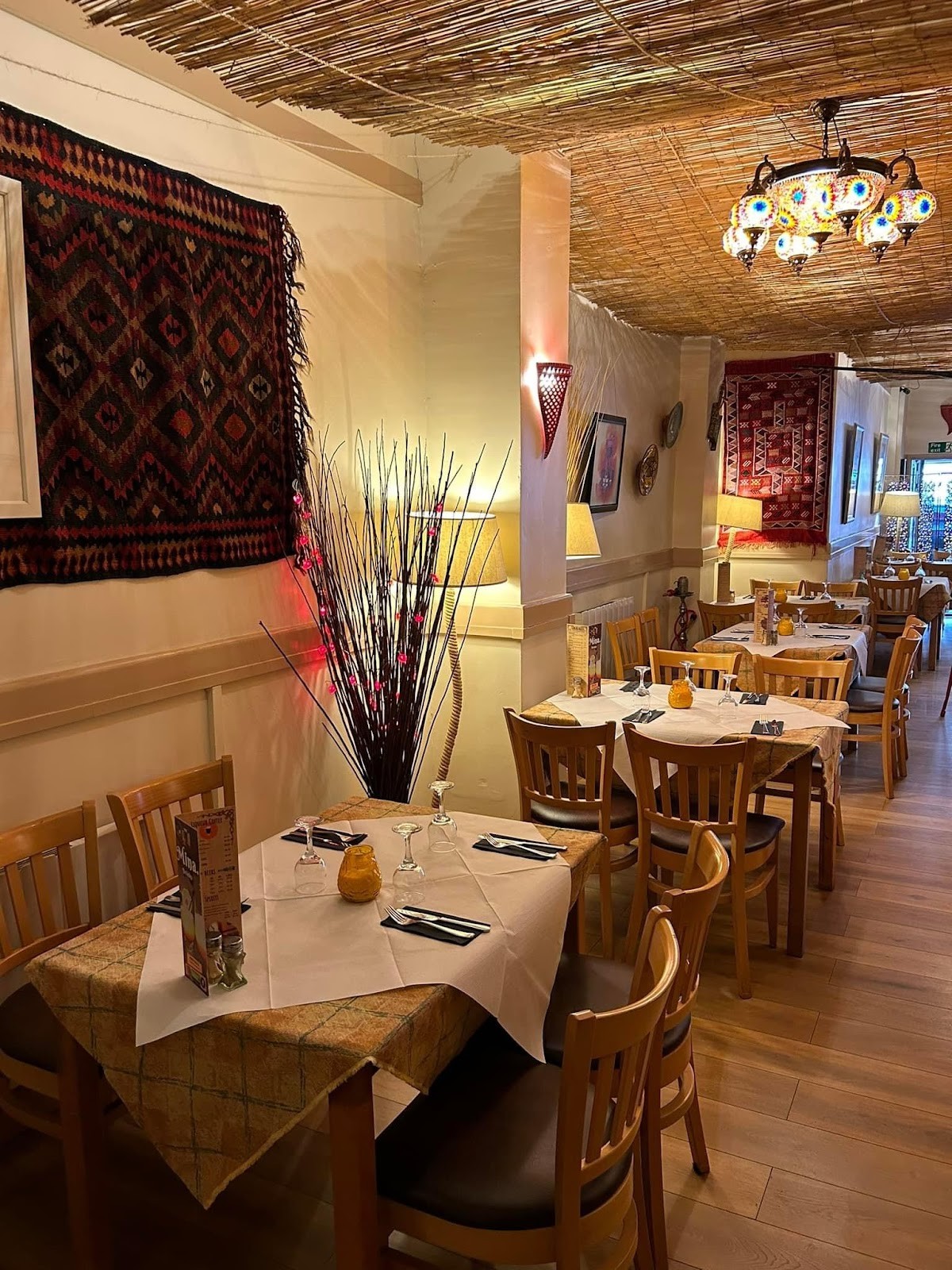Mina Lebanese Cuisine: the place