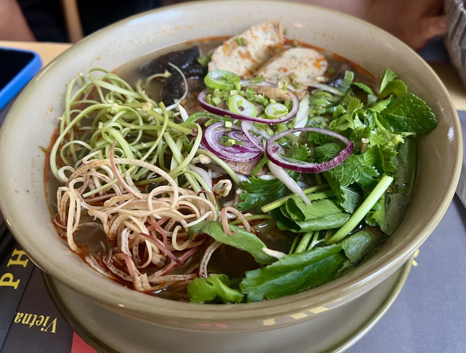 Phở Na Vegi: food & drinks