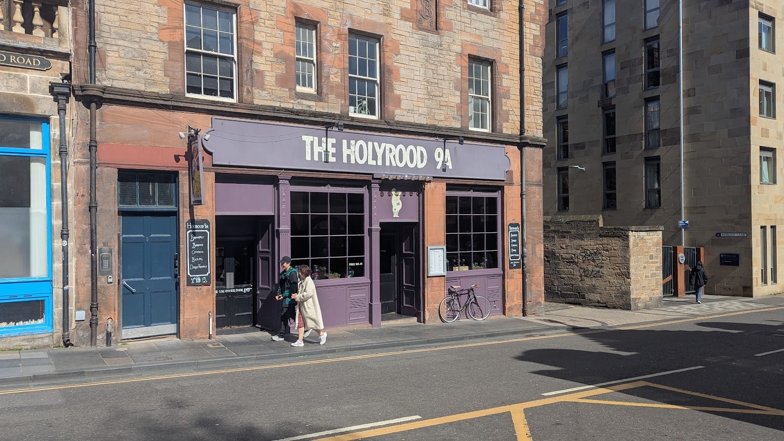 The Holyrood 9A: the place