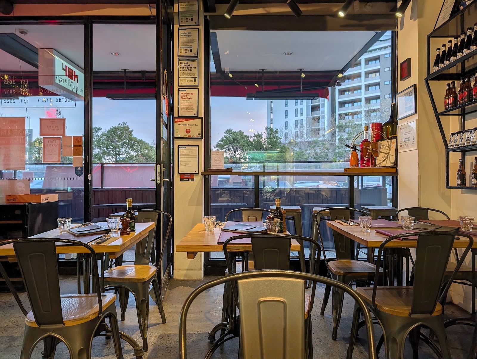🍕48h Pizza e Gnocchi Bar - Elsternwick Restaurant: the place