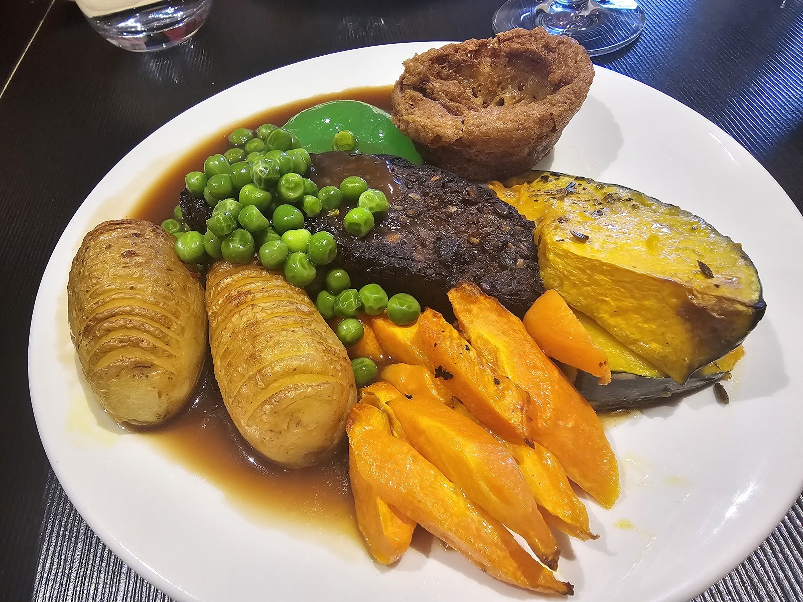 Green Man's Arms: food & drinks