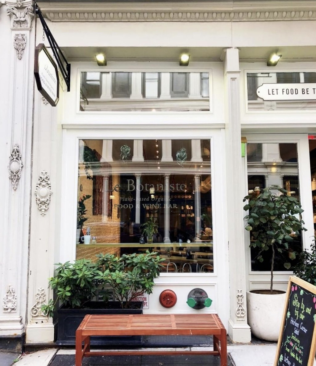 Le Botaniste: the place