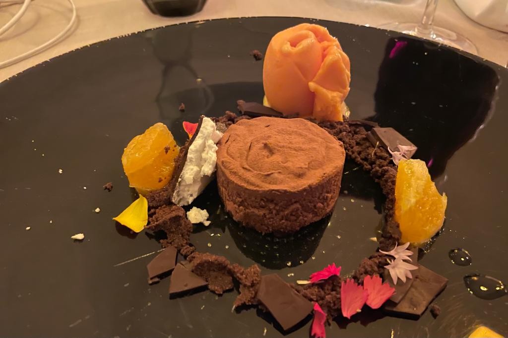 Em Carne Viva: food & drinks