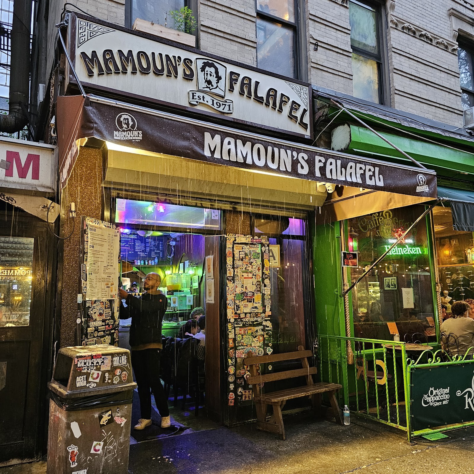 Mamoun's Falafel: the place