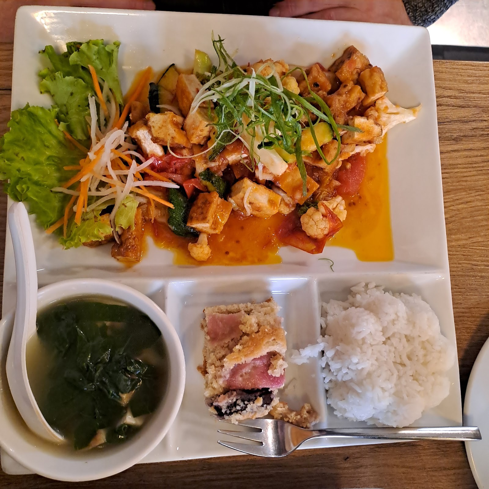 Vevi Restaurant: food & drinks