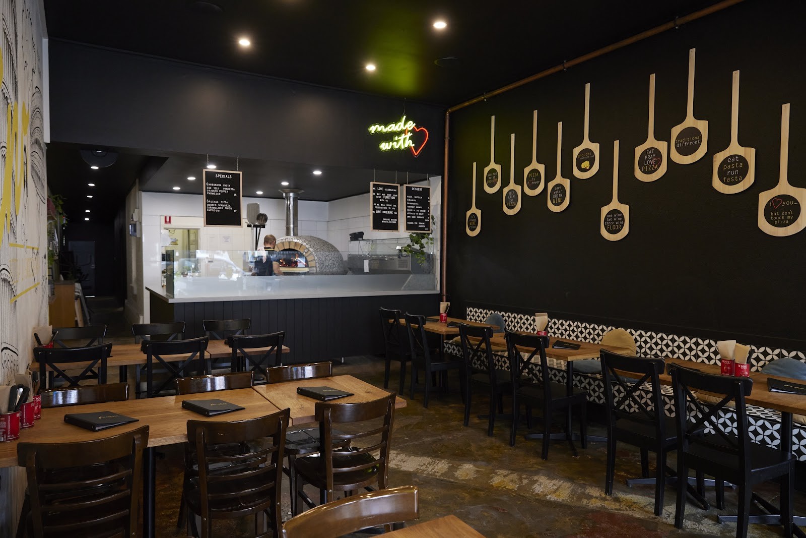 Piccolino Woodfired Pizza & Homemade Pasta: the place