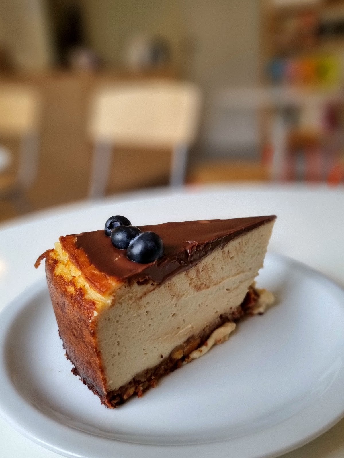 Damka cafe & bakery: food & drinks