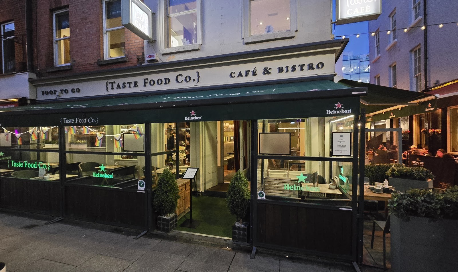 Taste Food Company: the place