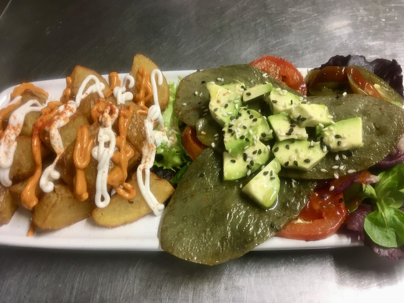 Vegan Cat Bar: food & drinks