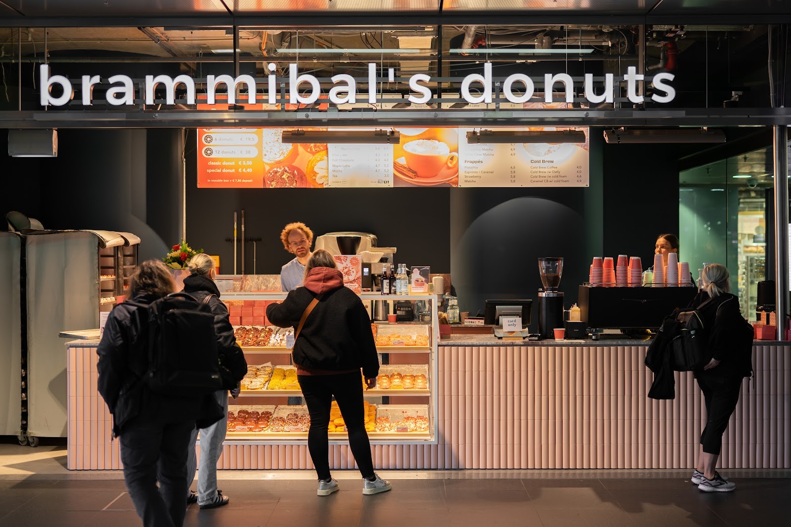 Brammibal's Donuts (Berlin Hauptbahnhof): the place