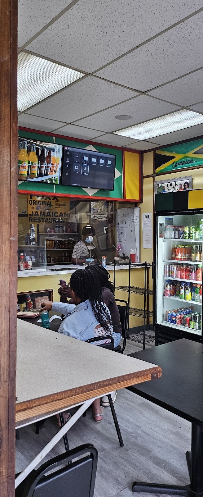 Foxx Original Jamaican Restaurant: the place