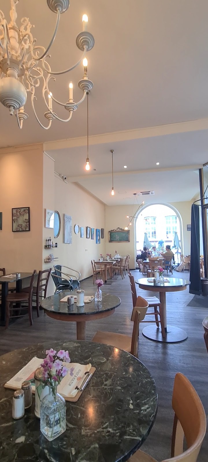 Cafe Karin: the place