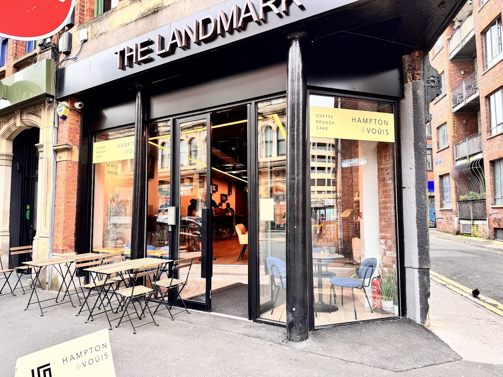 HAMPTON & VOÚIS (NQ): the place