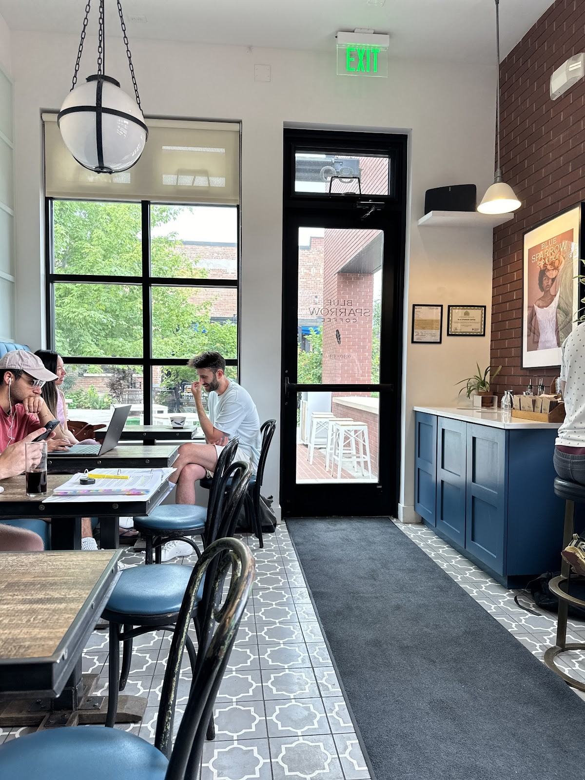 Blue Sparrow Coffee: the place