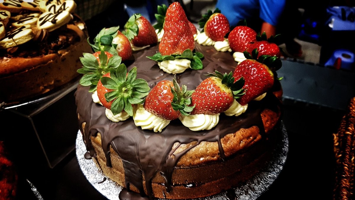 Vegan Sweet Tooth: food & drinks