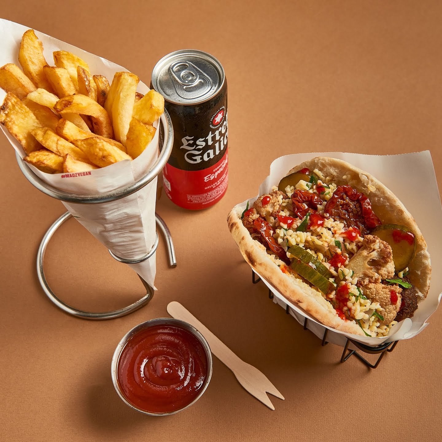 Maoz Falafel & Chips: food & drinks
