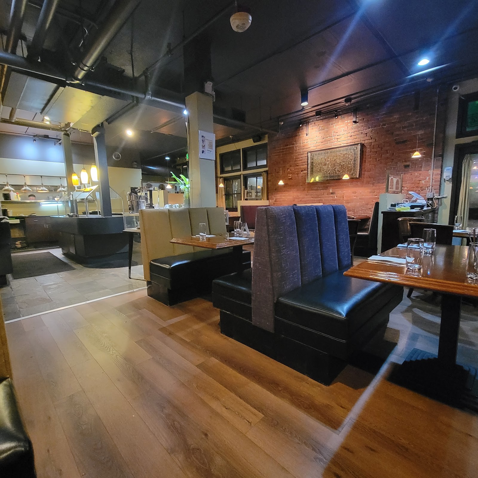 Chutneys Bistro: the place