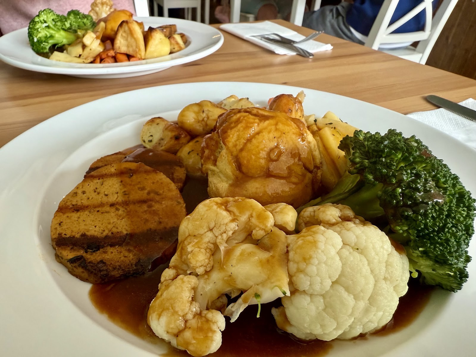 Luna's Vegan Corner: food & drinks