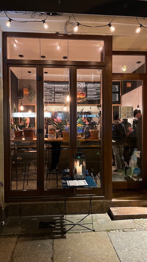 Veg'd - Vegan Burgers - P-Berg: the place