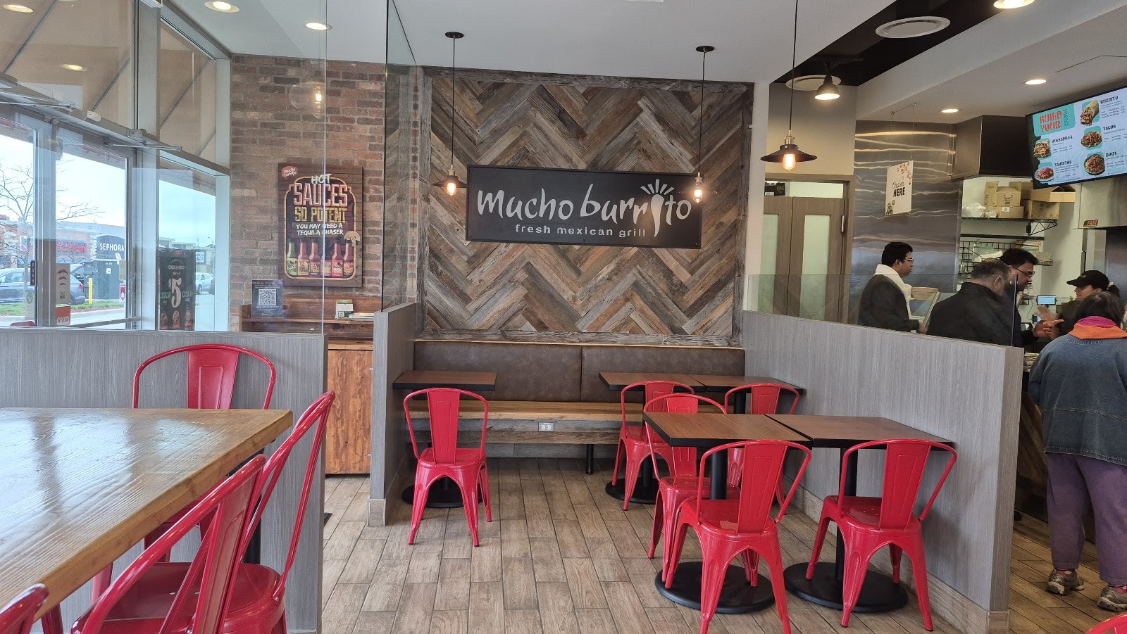 Mucho Burrito Fresh Mexican Grill: the place
