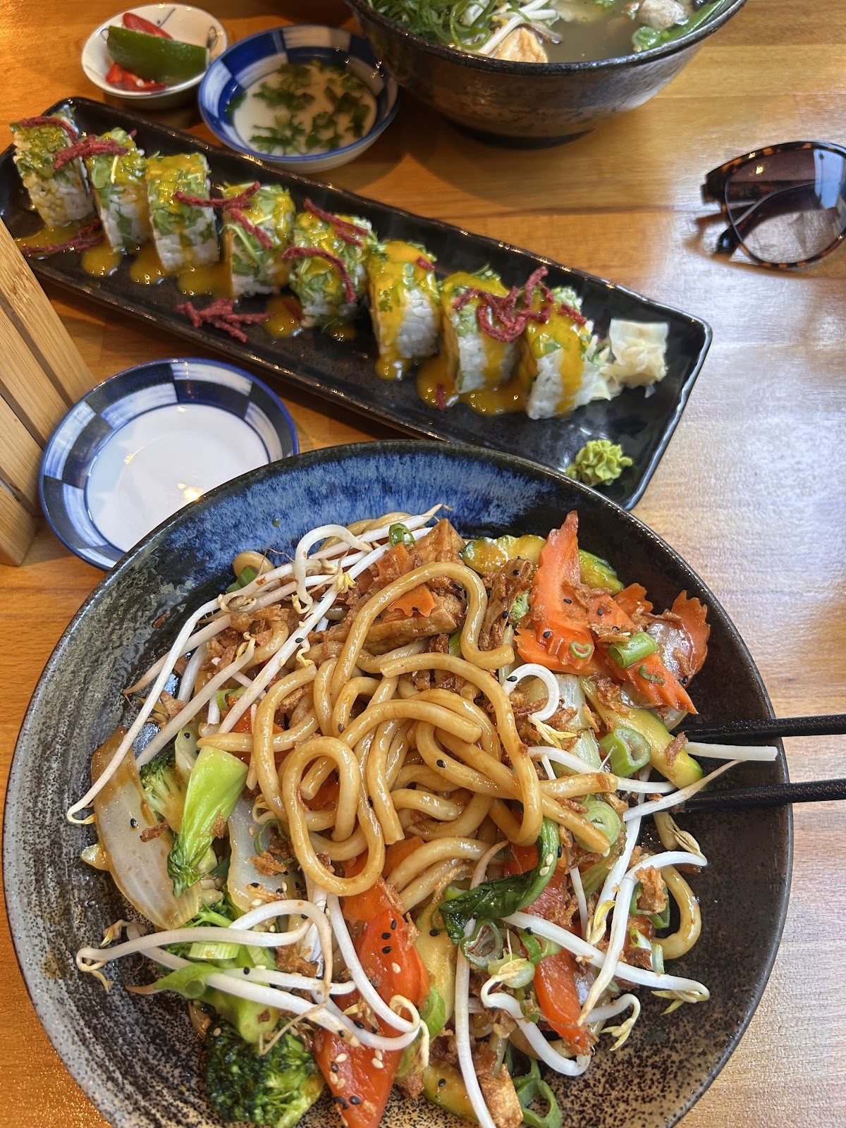 Chay Veganrestaurant: food & drinks