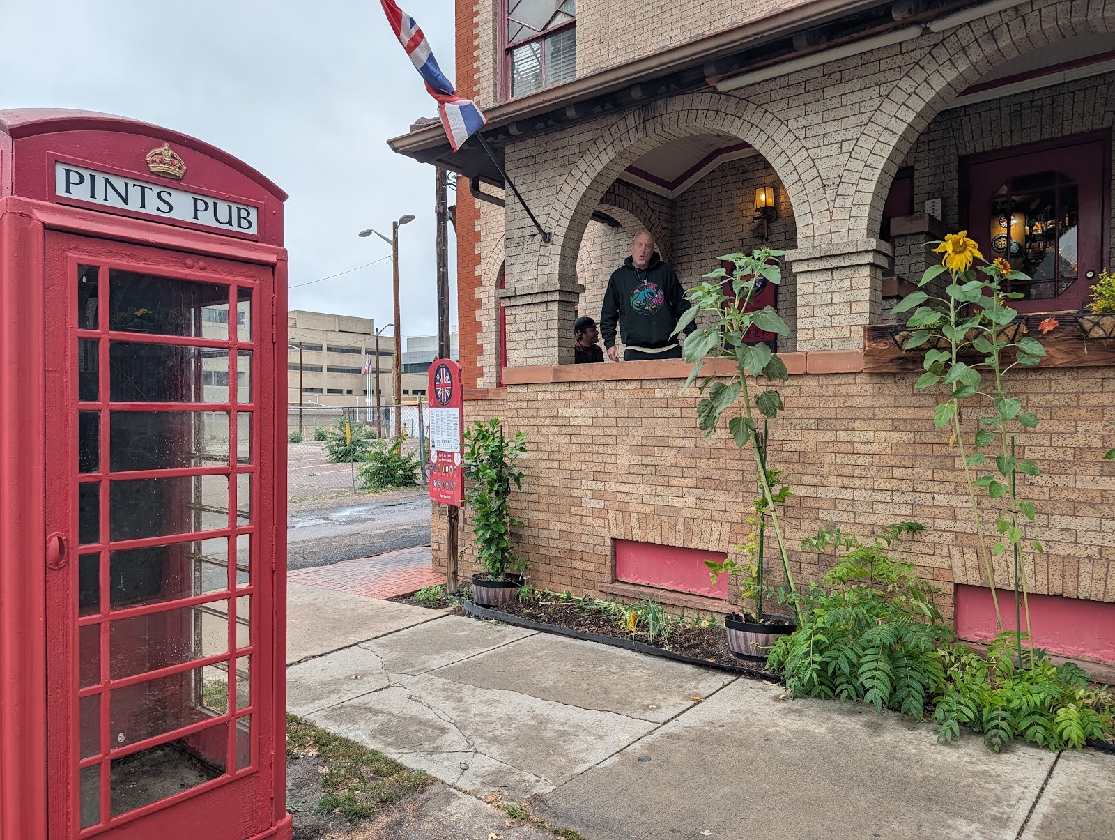 Pints Pub: the place