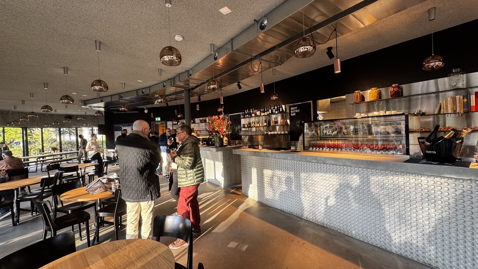 Brot Bistro & Bar - Restaurant Bäckeranlage: the place