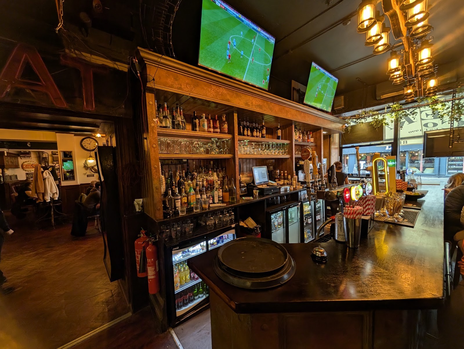 The Tavern Co: the place