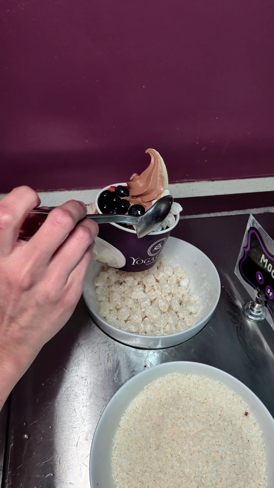 Yoga-urt Granada Hills: food & drinks