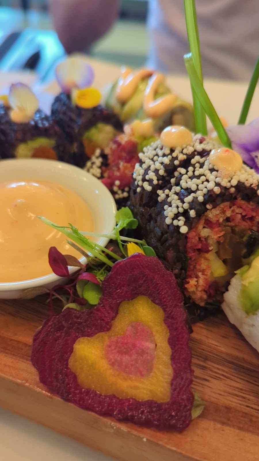 Ohana Sushi Vegan: food & drinks