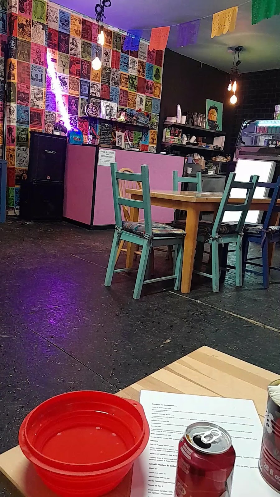 Guac 'n' Roll Kitchen: the place