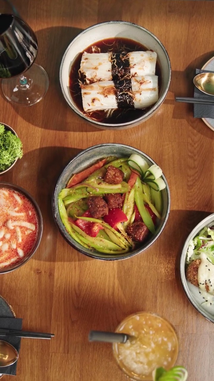 OUAI - Simply Vegan: food & drinks