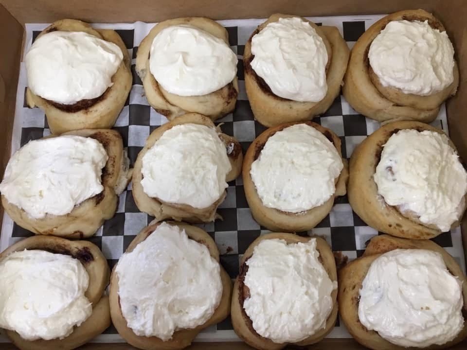 Cinnaholic: food & drinks