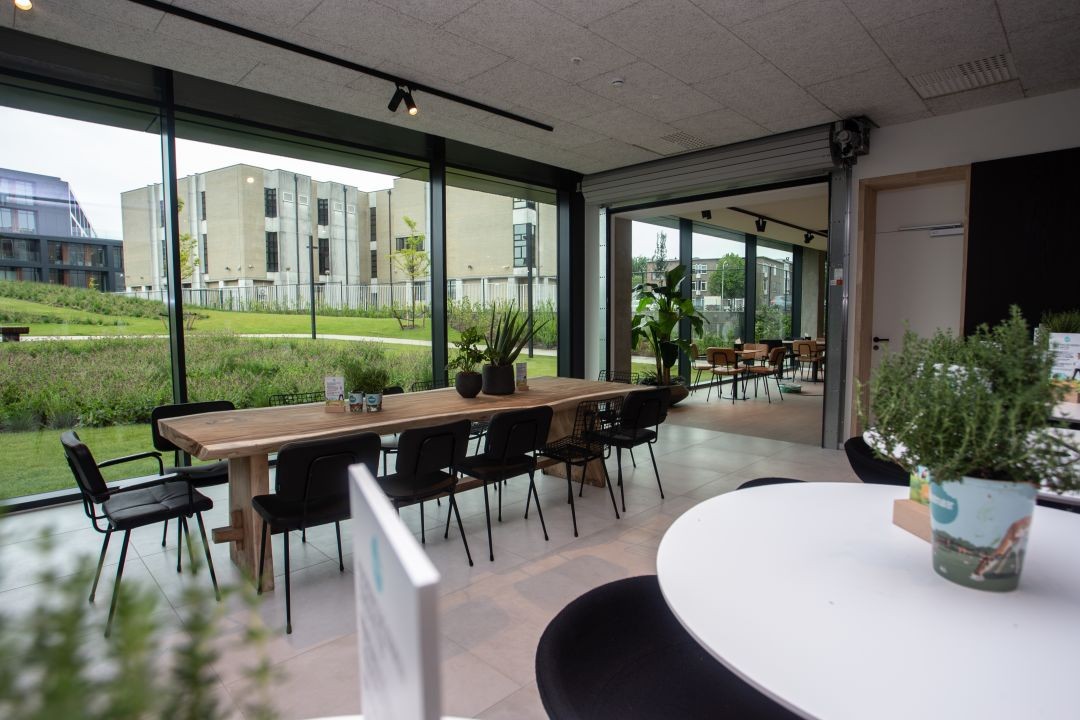 Foodmaker: the place